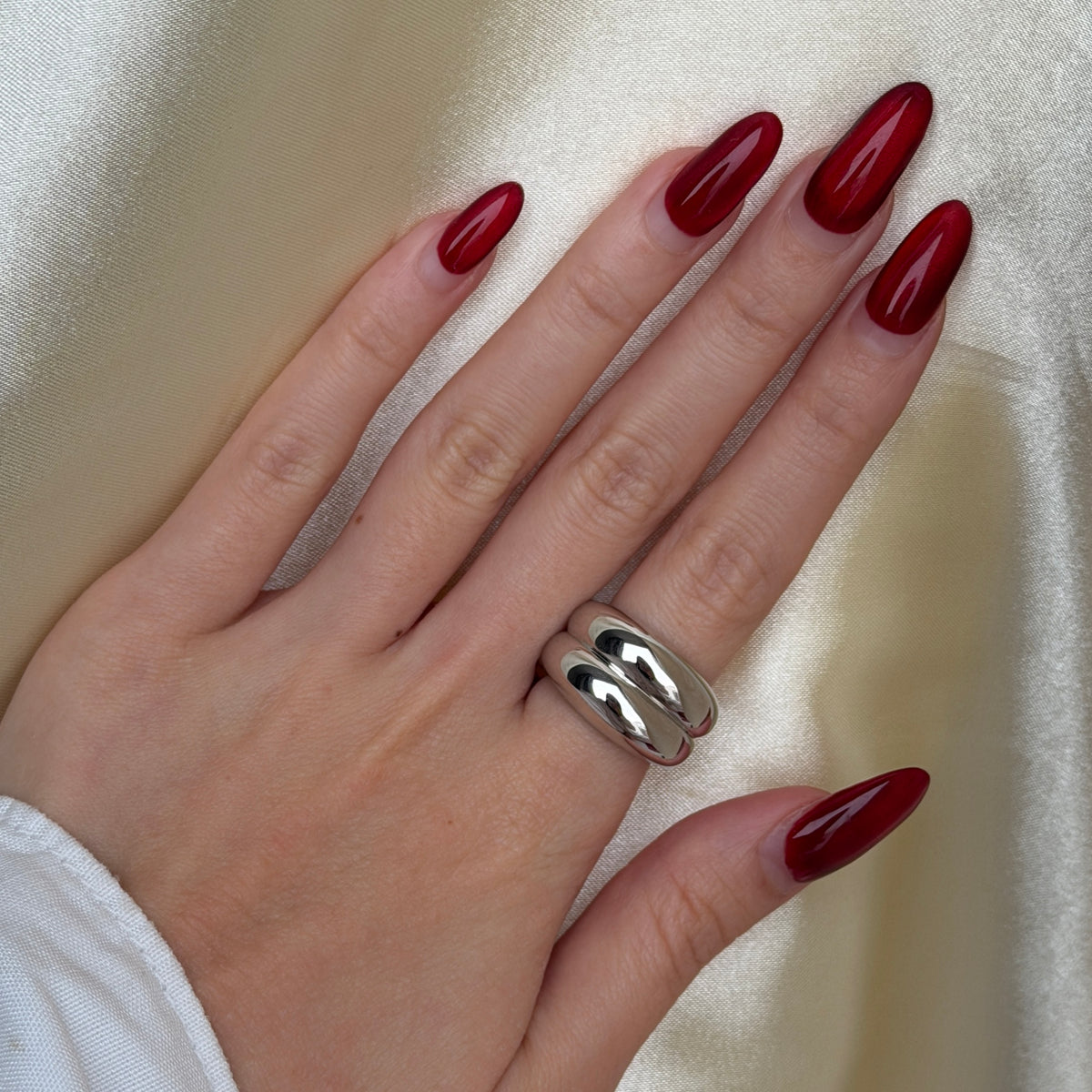 Lucia Ring Cover